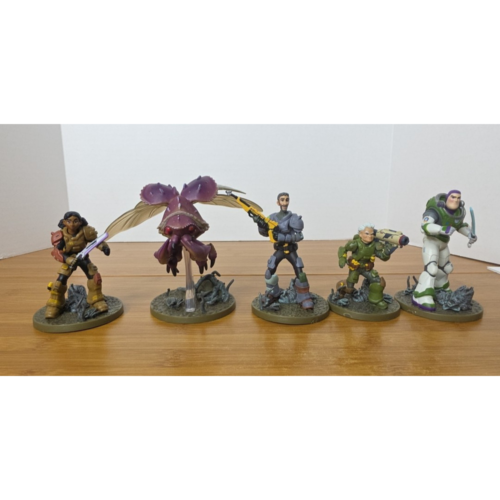 Disney / Pixar Lightyear Movie Lightyear 5-Piece PVC Figure Play‎ Set